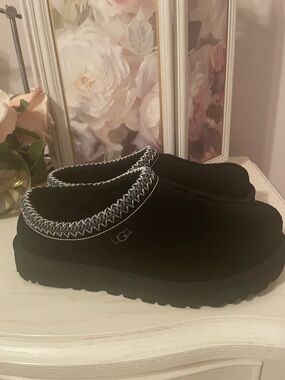 UGG Tasman Slippers - Black